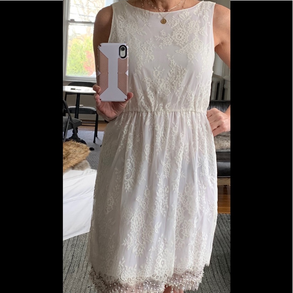 LAST CALL! MAKE OFFER!
Exquisite Alice + Olivia White Lace Dress, Size S - Picture 3 of 10